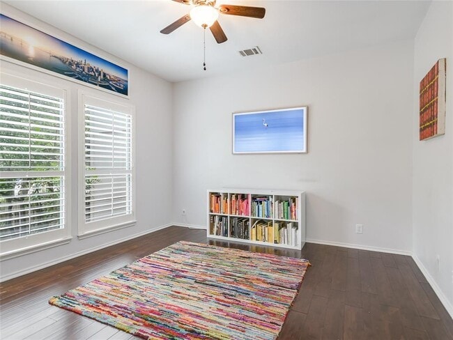 Building Photo - 4117 Bayberry Dr