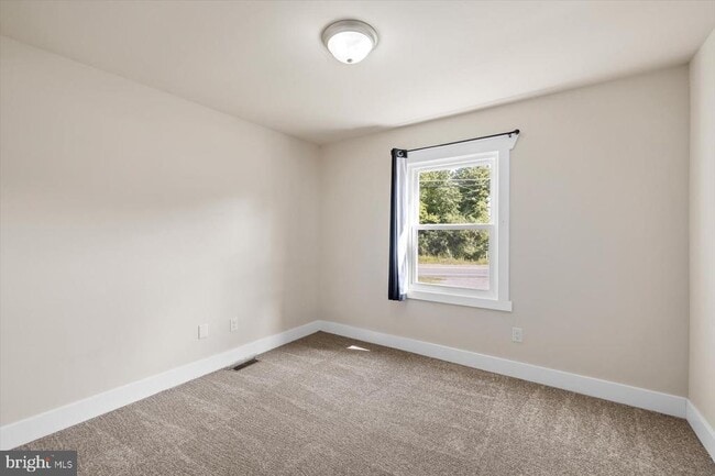 Building Photo - 10506 Circle 1 Dr
