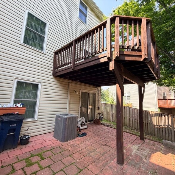 Building Photo - 43100 Sherbrooke Terrace