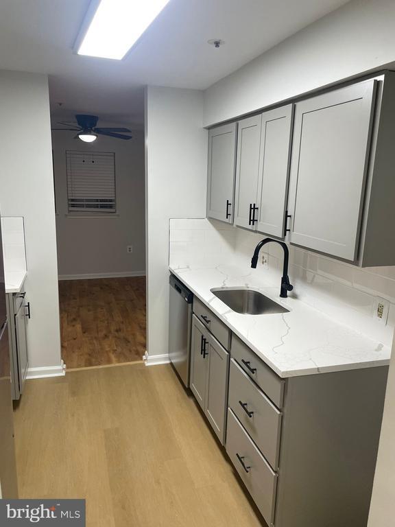 Building Photo - 8375 Montgomery Run Rd