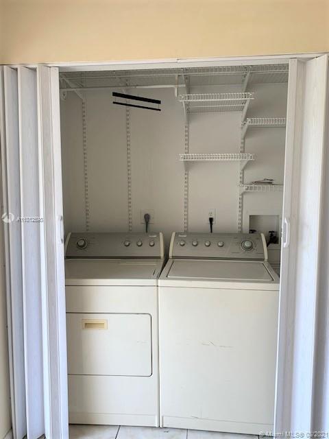 Building Photo - 5130 Elmhurst Rd