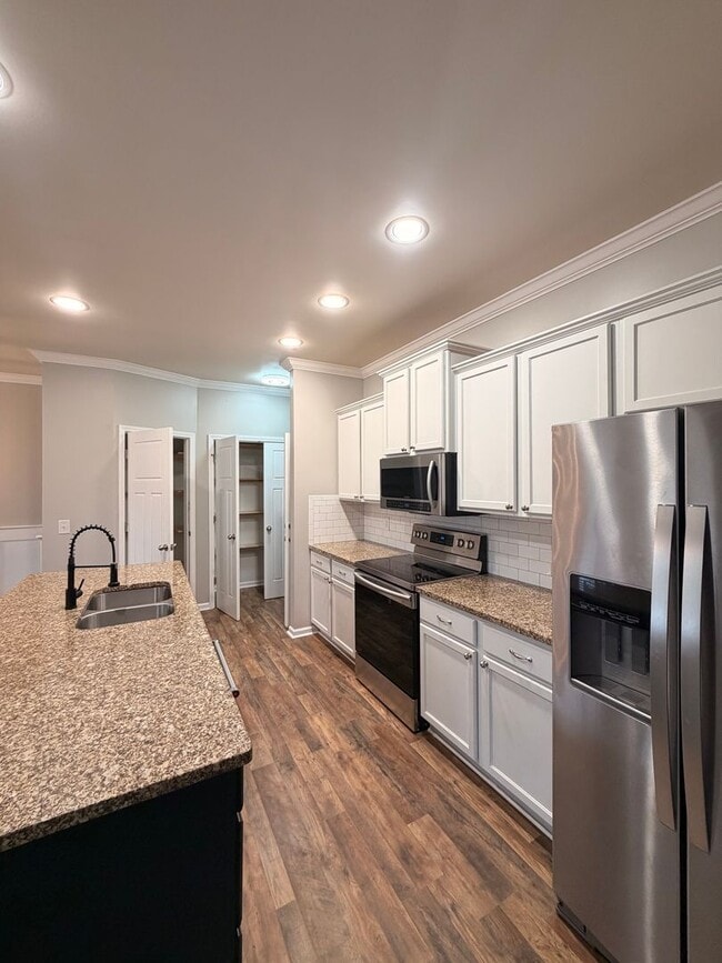 Building Photo - Available Now!