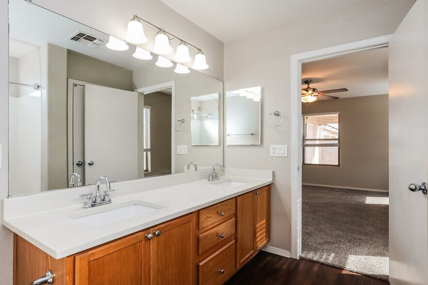 Building Photo - 11755 W Banff Ln