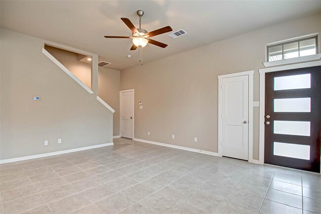 Building Photo - 332 N Spotted Fern Dr