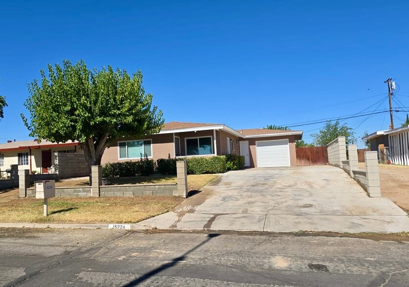 Building Photo - 15224 Las Piedras Dr