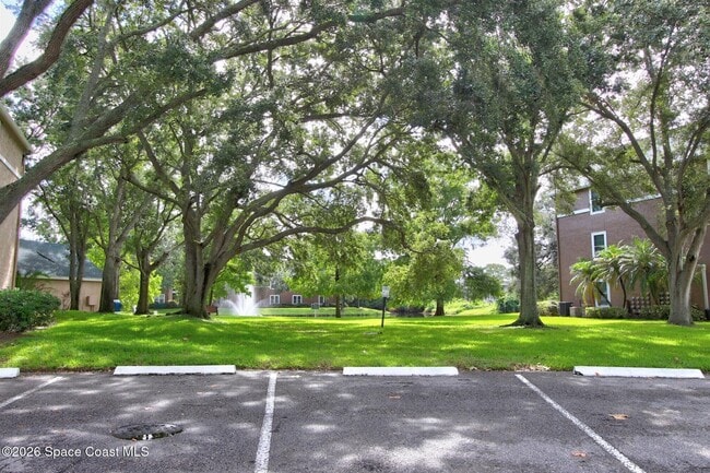 Building Photo - 7667 N Wickham Rd