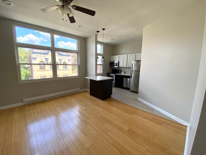 Primary Photo - Bryant Lofts