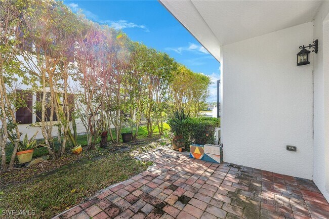 Building Photo - 7890 Bristol Cir