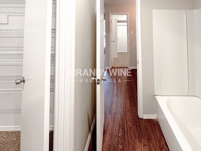 Building Photo - 129 E Bancroft Dr