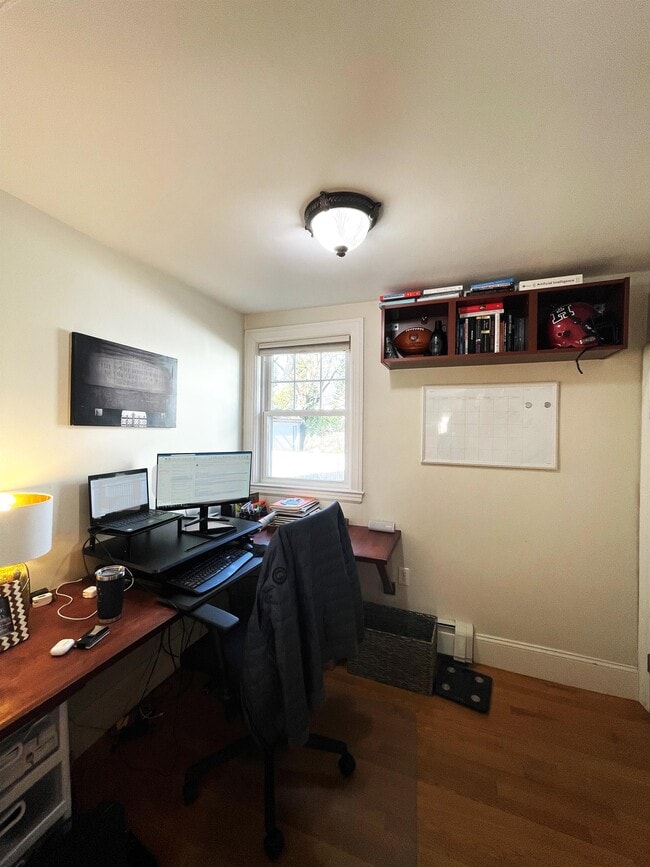 Building Photo - 36 Burroughs St