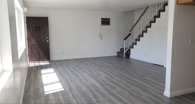 Building Photo - 6831 Toler Ave