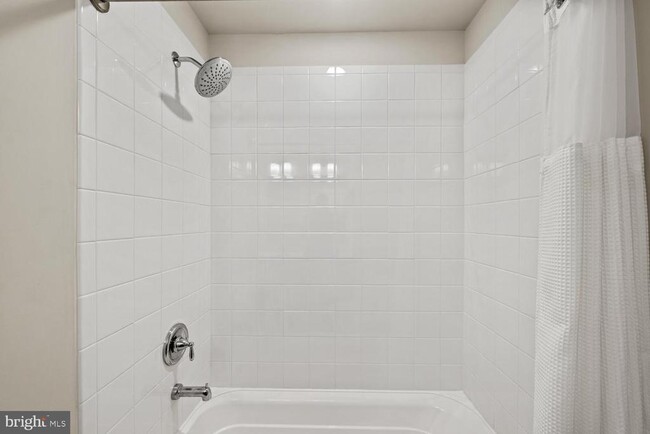 Building Photo - 1304 Sandoval Ct