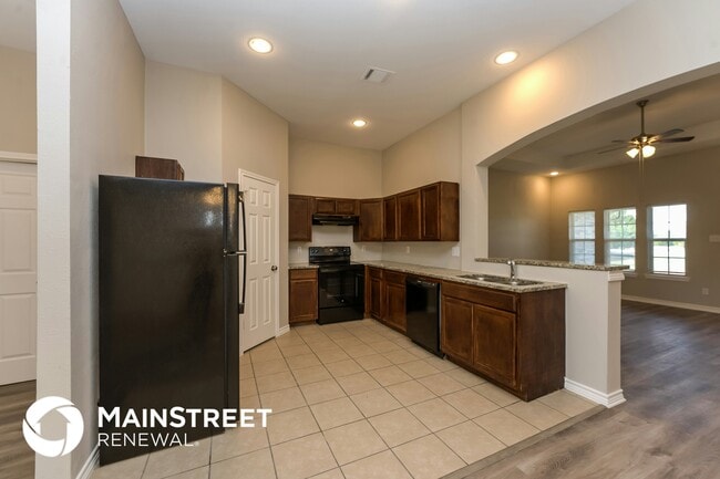 Building Photo - 1906 Uhl Rd