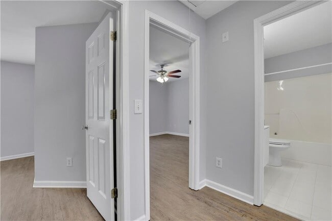 Building Photo - 13491 Spring View Dr
