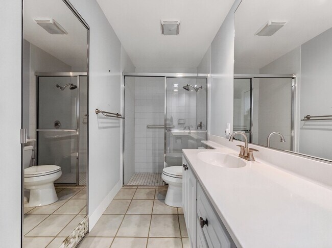 Building Photo - Beautifully maintained 2-bedroom, 2-bath in Island Walk