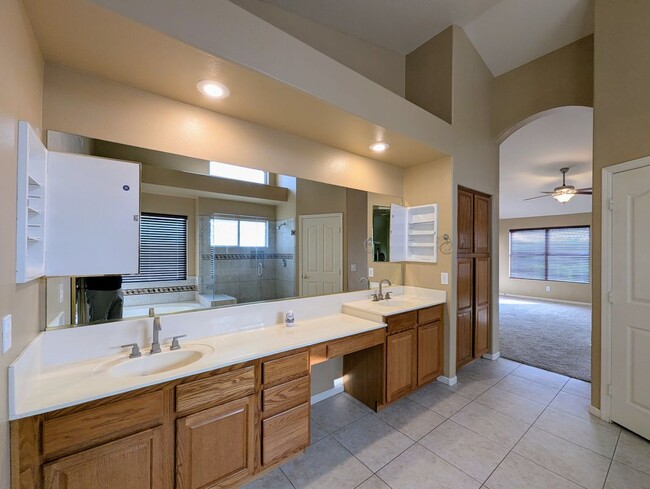 Building Photo - 12417 W Encanto Blvd