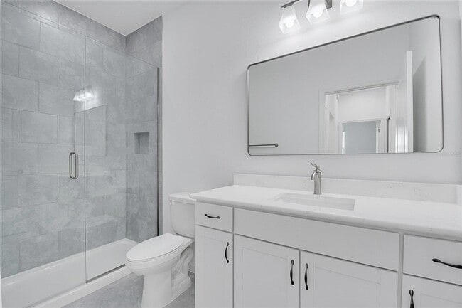 Building Photo - 215 Summertime Pl