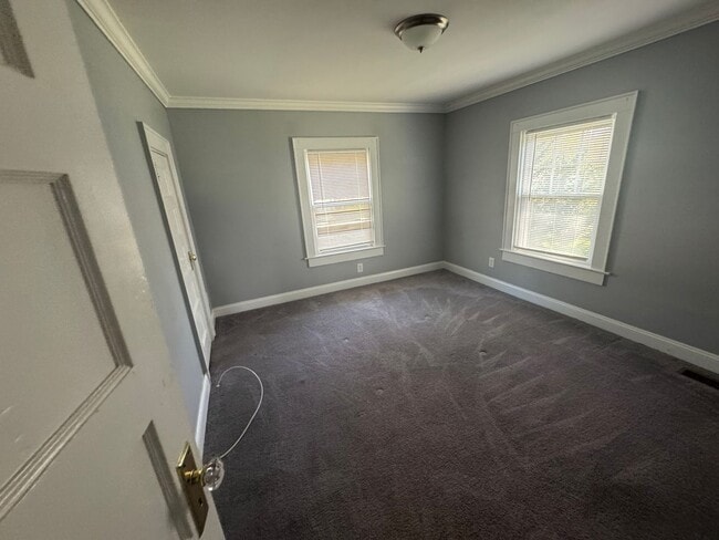 Building Photo - Walking distance to Downtown Kings Mountain, NC  =