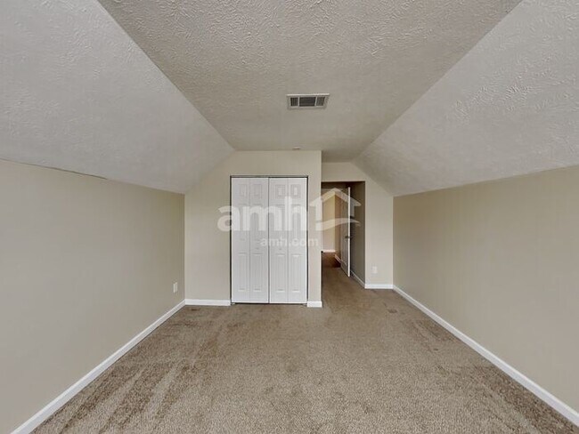 Building Photo - 3524 Boxelder Wy