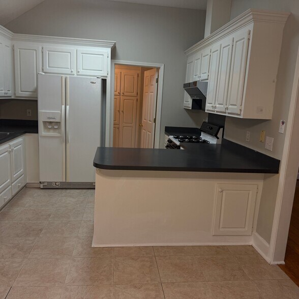Building Photo - 306 Farmers Cove