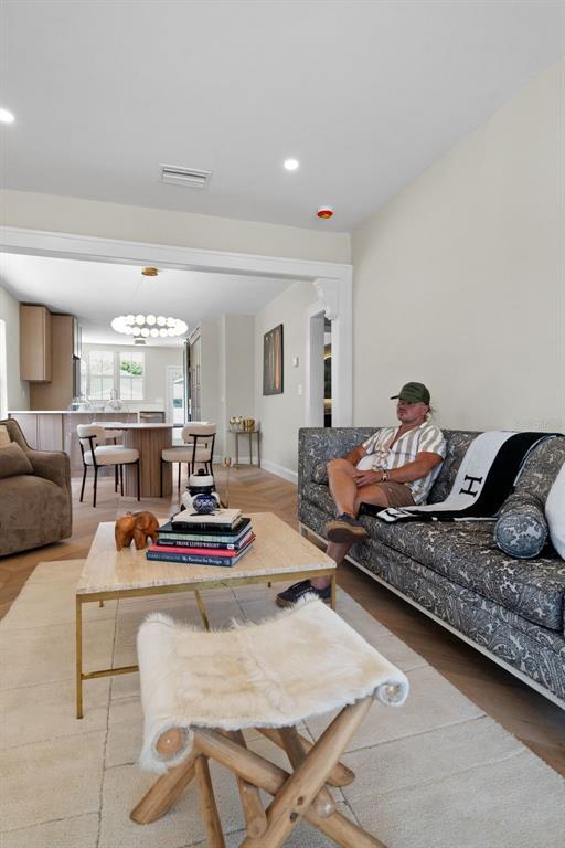 Building Photo - 422 24th St N