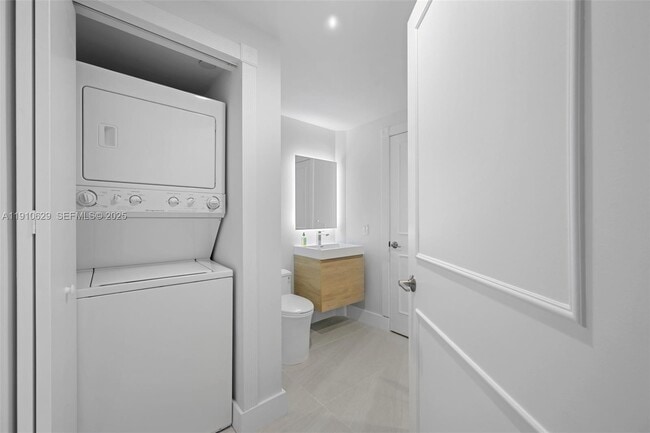 Building Photo - 4779 Collins Ave