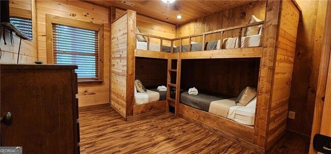 Building Photo - 101 Hothouse Dr