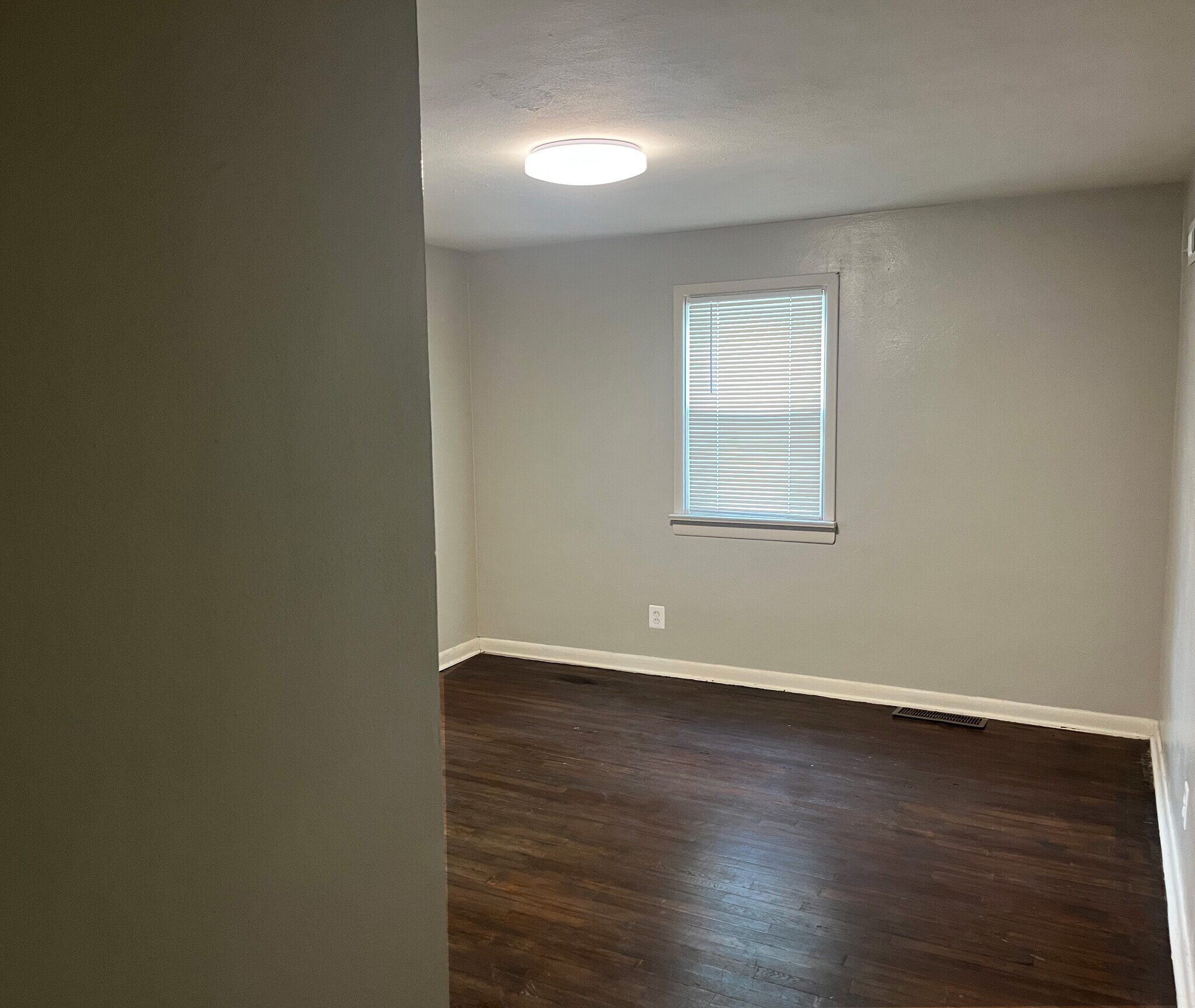 Bed Room B - 7558 Woodland Ave
