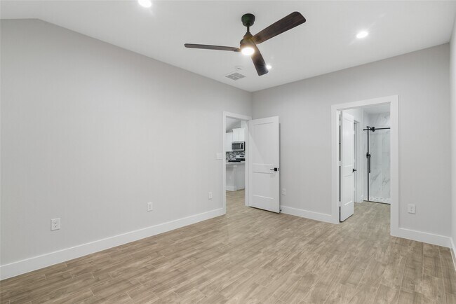 Building Photo - 13018 Walden Rd