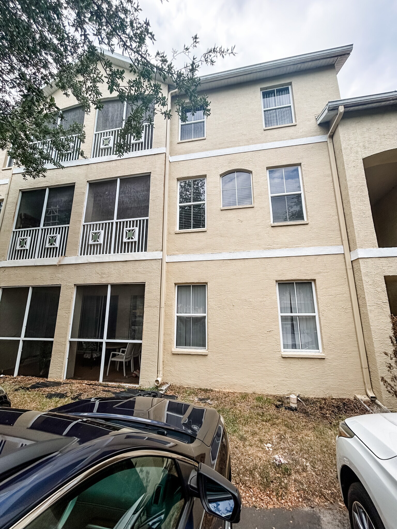 Building Photo - 5035 Sunridge Palms Dr