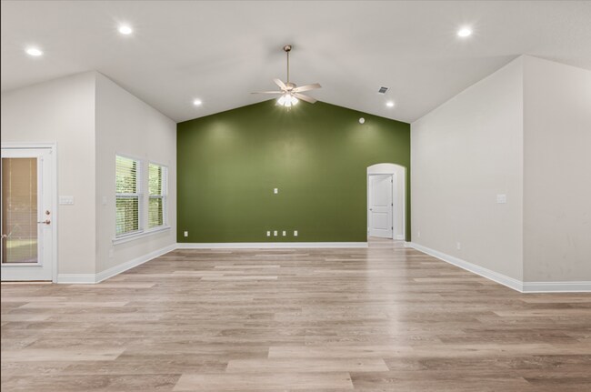 Building Photo - 5891 Anderson Ln