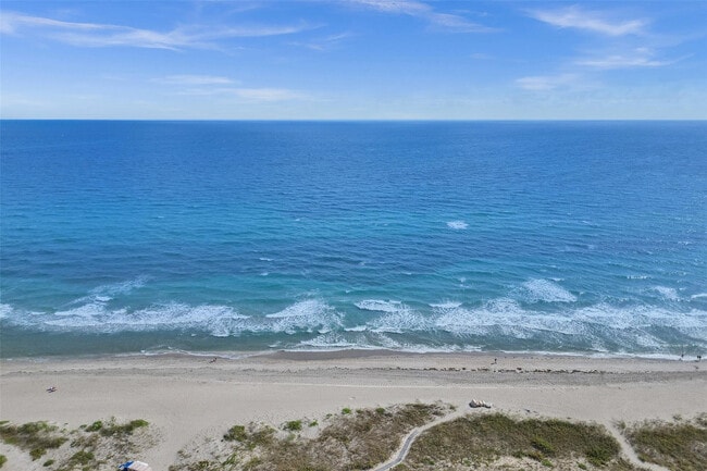 Building Photo - 2501 S Ocean Blvd