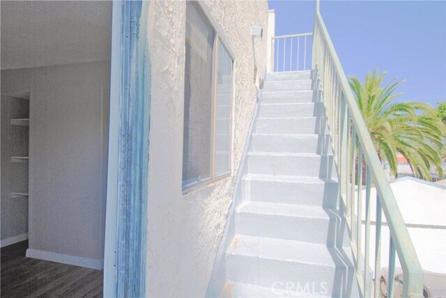 Building Photo - 746 N Eucalyptus Ave