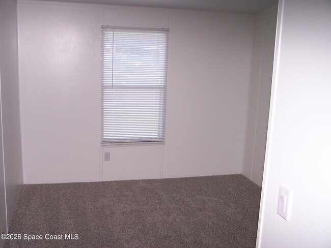 Building Photo - 403 Brozman Ln