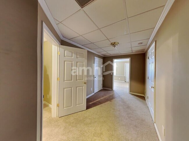 Building Photo - 5224 Ridgefalls Way