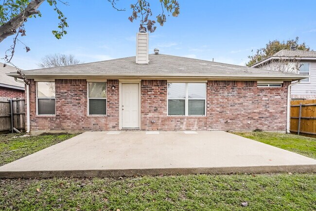 Building Photo - 5528 Spring Ridge Dr