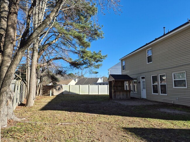 Building Photo - Landstown