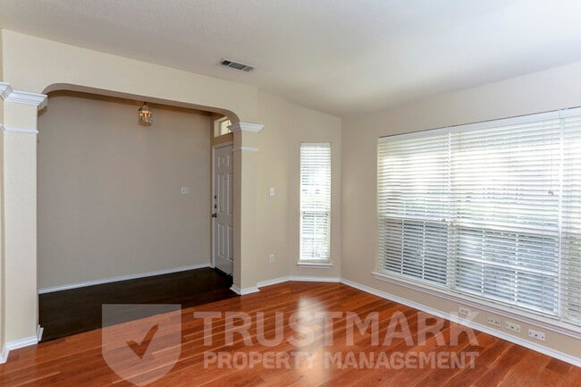 Building Photo - 2115 Wickiup Trail