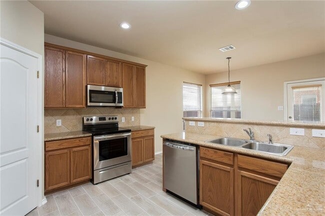 Building Photo - 31 San Andres Ct