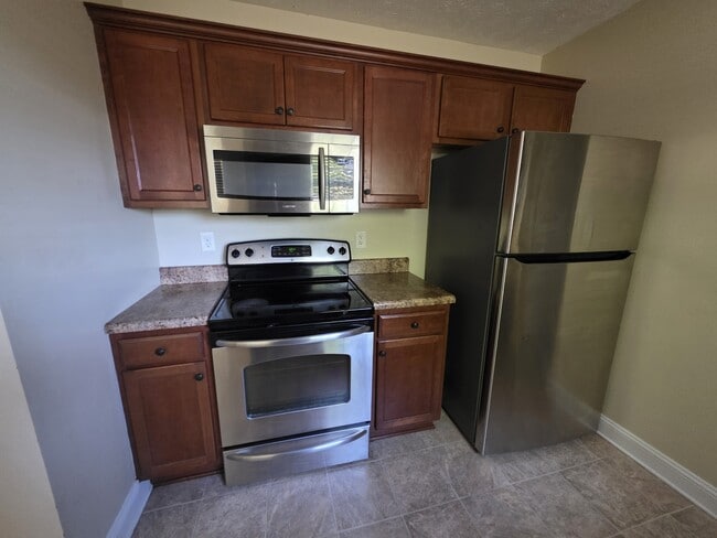 Building Photo - 3507 Dundle Rd