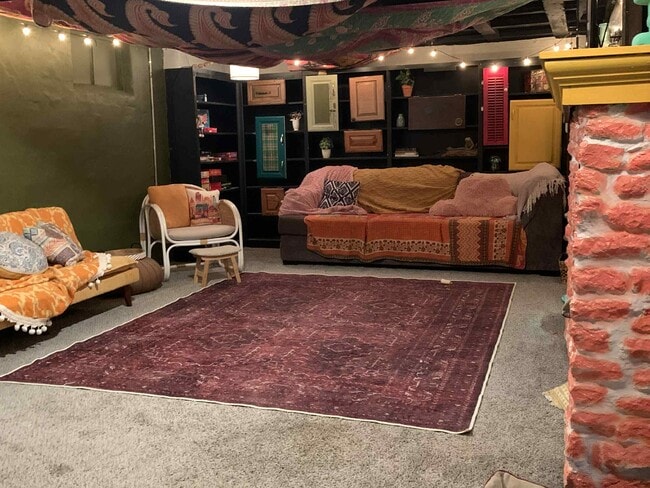 Building Photo - 520 S Osage St