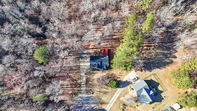 Building Photo - 585 Bethany Woods Dr