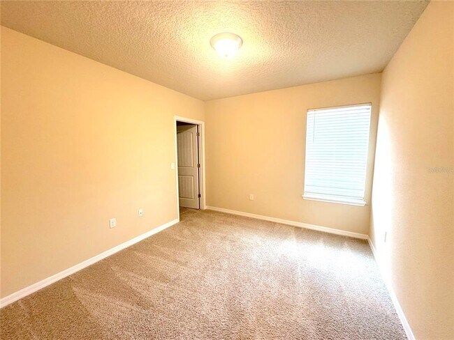 Building Photo - 10242 Sand Cay Dr