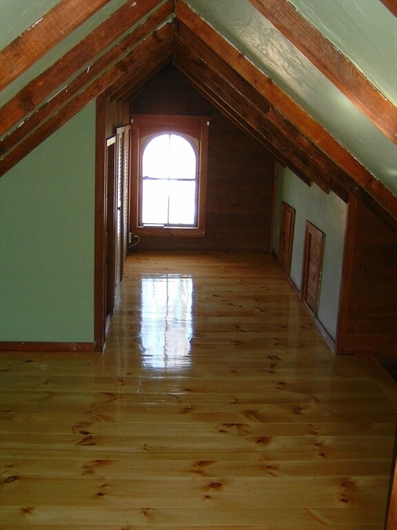 Building Photo - 128 Pleasant St