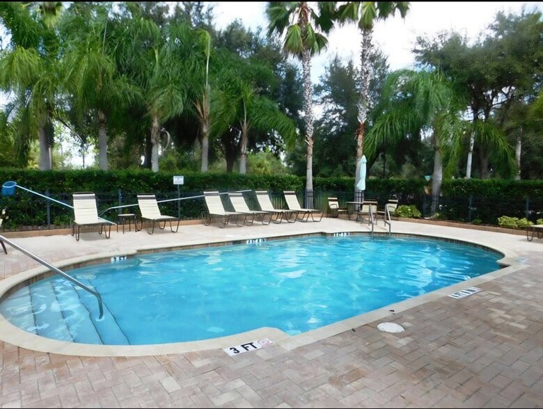 Building Photo - 13050 Tigers Eye Dr