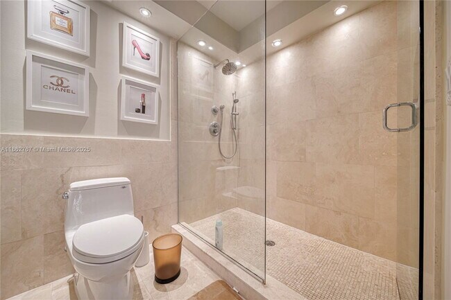 Building Photo - 2918 Whitehead St