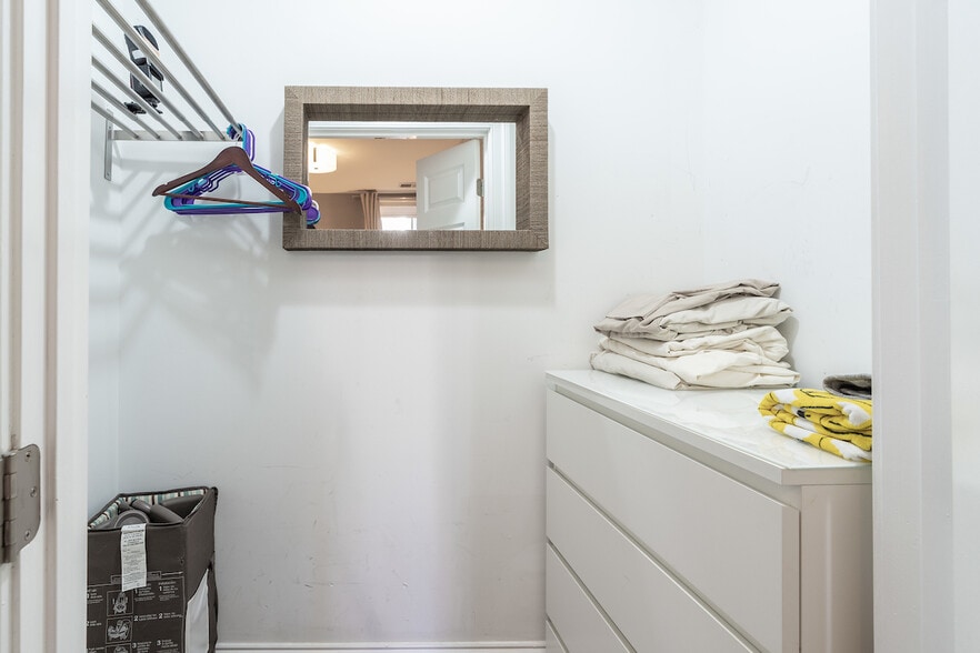 first bedroom closet - 403 P St NW