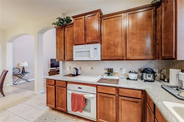 Building Photo - 8712 Iron Horse Dr