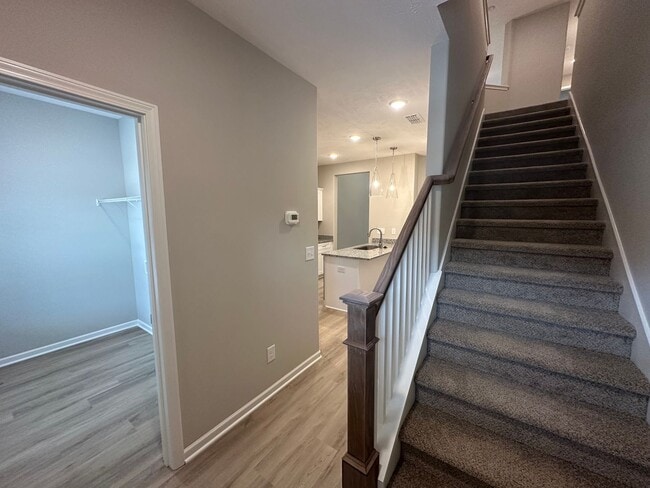 Building Photo - Brand New Townhome In Shelbyville - MOVE I...