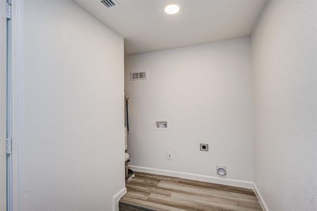 Building Photo - 322 NE 29th St